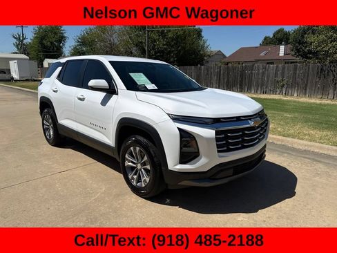 Used 2026 Chevrolet Equinox LT FWD image 7
