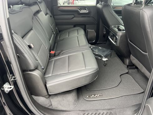 Used 2024 GMC Sierra 2500 Denali w/ Denali Reserve Package image 19