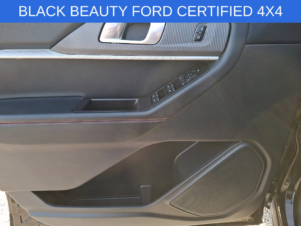 Used 2025 Ford Explorer ST-Line AWD/4WD image 13