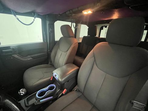 Used 2017 Jeep Wrangler Unlimited Sport w/ Quick Order Package 23S image 21