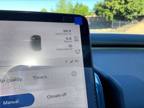 New 2026 Volvo EX30 Cross Country Ultra w/ Protection Package Premier image 19