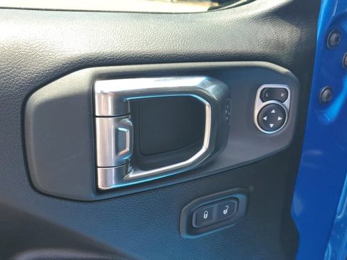 Used 2025 Jeep Wrangler Unlimited Sport AWD/4WD image 20