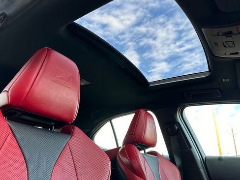 Used 2019 Lexus UX 200 F Sport w/ F Sport Premium Package image 17