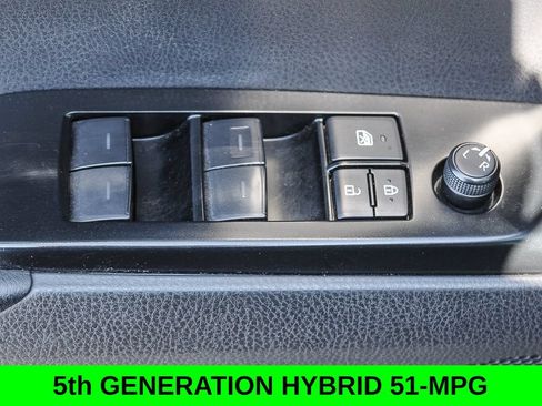 Used 2025 Toyota Camry LE FWD image 20