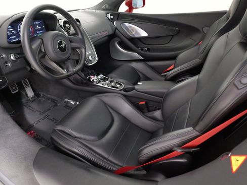 Used 2022 McLaren GT image 37