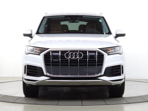 Used 2023 Audi Q7 3.0T Premium Plus AWD/4WD image 2