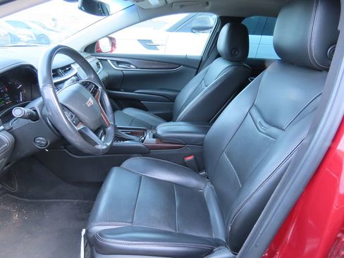 Used 2019 Cadillac XTS Luxury image 10