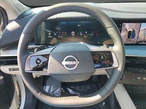 New 2025 Nissan Murano SL image 17