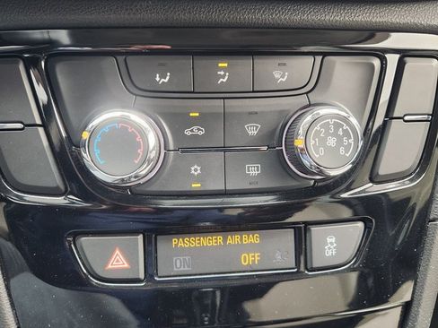 Used 2018 Buick Encore Preferred image 22