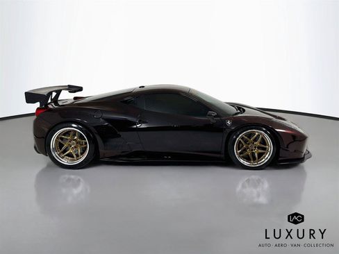 Used 2011 Ferrari 458 Italia Coupe RWD image 8