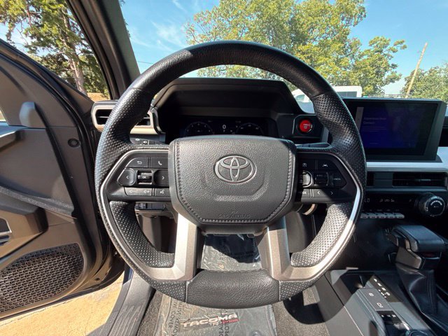 Used 2024 Toyota Tacoma TRD Off-Road AWD/4WD image 8