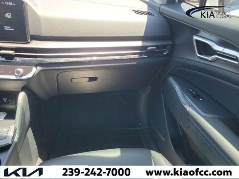 New 2026 Kia Sportage EX w/ EX Panorama Roof Package FWD image 14