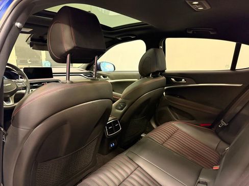 Used 2025 Genesis G70 3.3T Advanced image 21