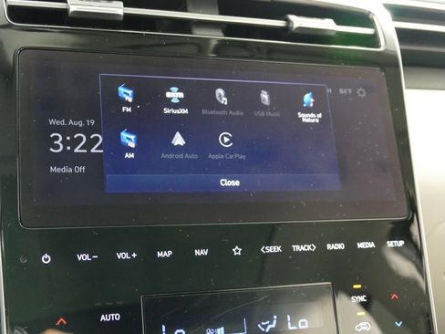Used 2024 Hyundai Tucson Limited AWD/4WD image 17