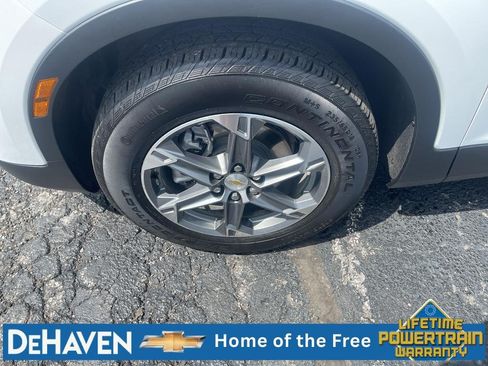 Used 2025 Chevrolet Blazer LT AWD/4WD image 10