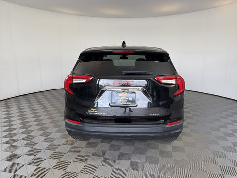 Certified 2024 GMC Terrain SLE AWD/4WD image 9