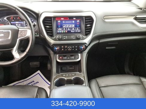 Used 2023 GMC Acadia SLT image 13