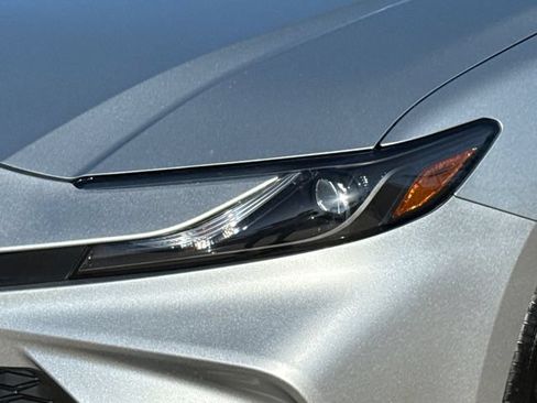 Used 2025 Toyota Camry LE w/ Convenience Package FWD image 4