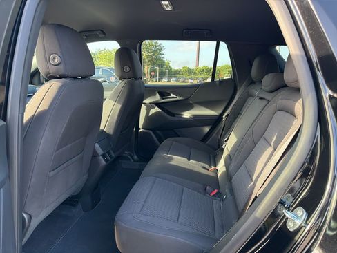 Used 2026 Chevrolet Equinox LT FWD image 10
