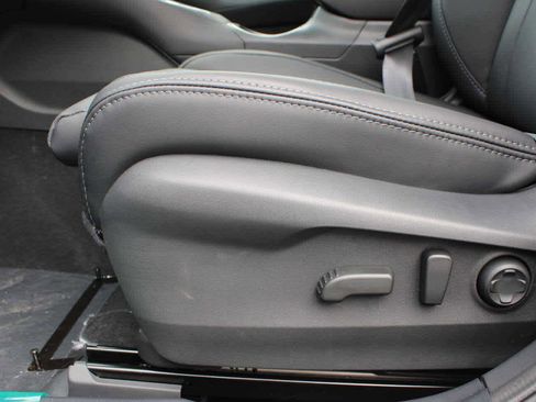 Certified 2025 Subaru Outback Limited image 17