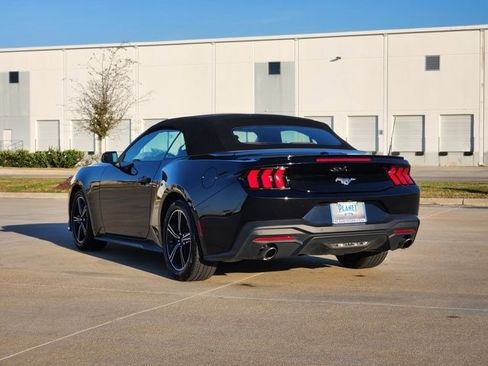 Certified 2025 Ford Mustang Premium image 7