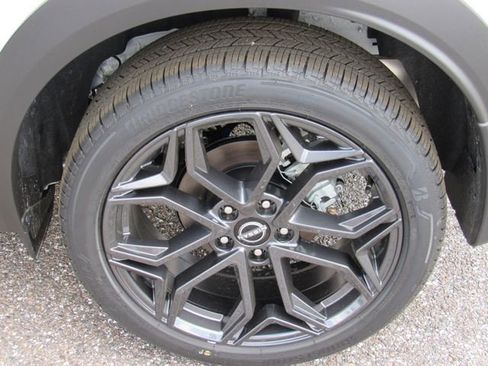 New 2026 Nissan Kicks SR w/ Cold Weather Package image 14