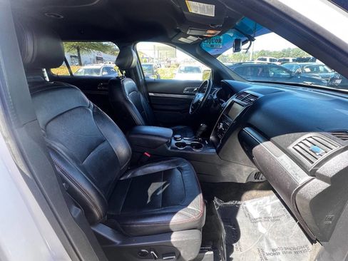 Used 2016 Ford Explorer Sport image 14