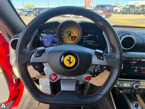 Used 2020 Ferrari Portofino image 14