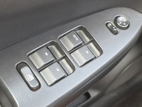 Used 2015 Chevrolet Impala LT w/ LT Sunroof Package FWD image 14