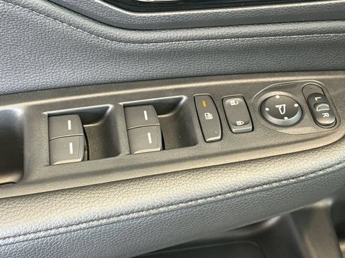 New 2026 Honda Odyssey Touring image 9