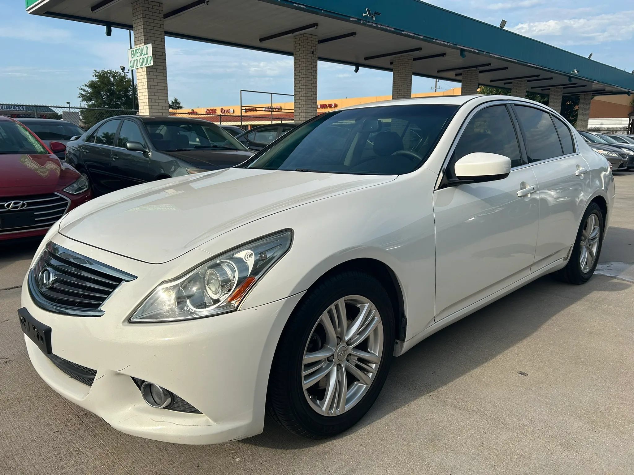 Used 2011 INFINITI G37 Journey w/ Premium Pkg RWD image 1