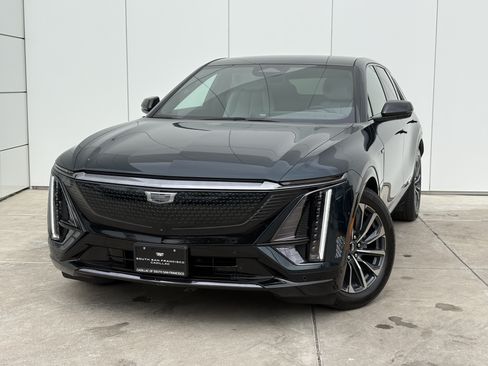 Used 2024 Cadillac Lyriq Sport AWD/4WD image 1