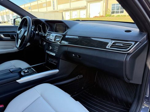 Used 2016 Mercedes-Benz E 350 E 350 image 22