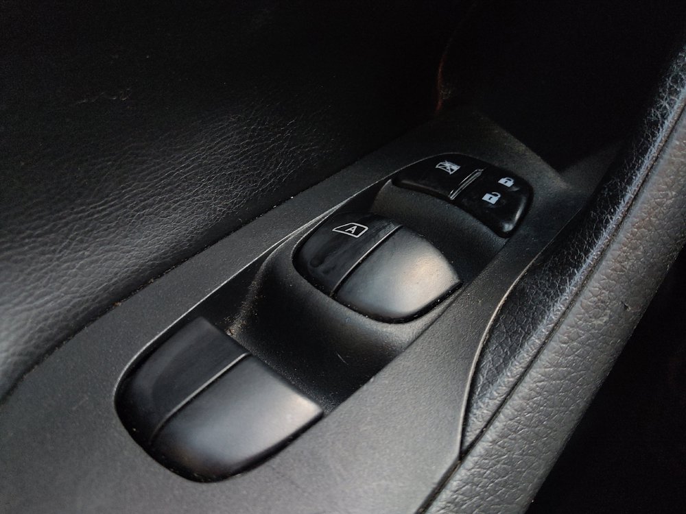 Used 2017 Nissan Altima 2.5 SR w/ Midnight Edition Package FWD image 27