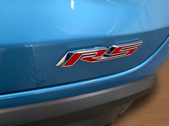 Used 2025 Chevrolet Trax RS w/ Sunroof Package FWD image 9