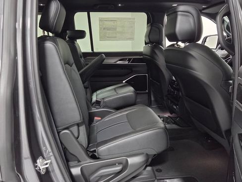 New 2026 Jeep Grand Wagoneer Limited w/ Premium Group II AWD/4WD image 16
