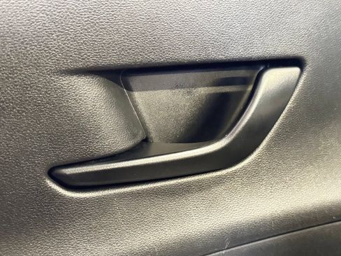 Used 2025 Hyundai Kona SEL FWD image 13