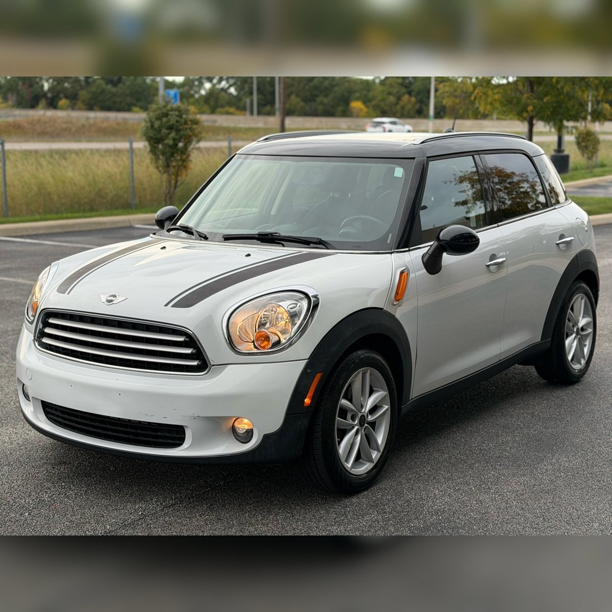 Used 2012 MINI Cooper Countryman FWD image 4