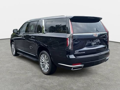Used 2024 Cadillac Escalade ESV Premium Luxury AWD/4WD image 7