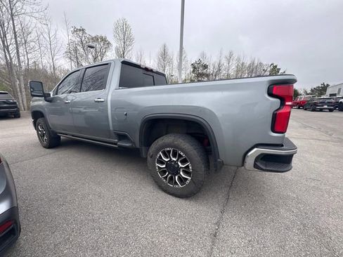 Used 2024 Chevrolet Silverado 2500 LTZ w/ LTZ Plus Package image 10
