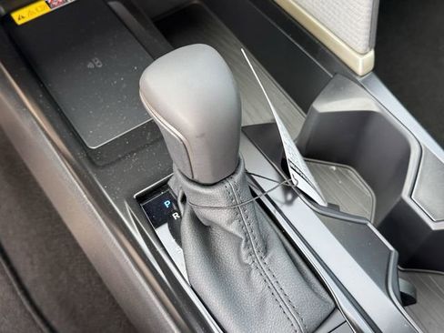 Used 2026 Toyota Camry SE image 19