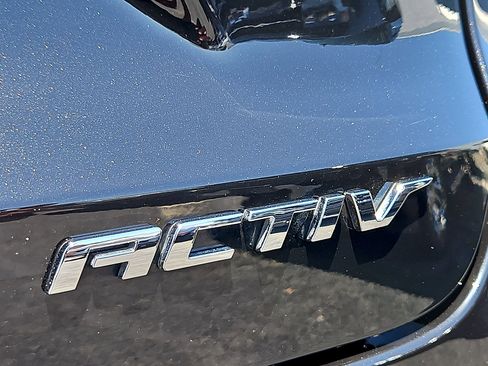 Used 2024 Chevrolet Trax ACTIV w/ Sunroof Package FWD image 31
