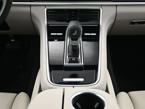 Certified 2023 Porsche Panamera 4 AWD/4WD image 10