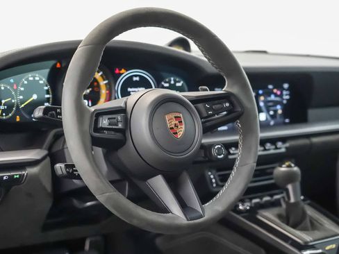 Certified 2022 Porsche 911 GT3 RWD image 19