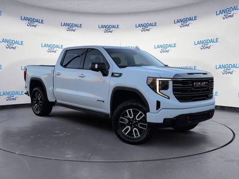 Used 2024 GMC Sierra 1500 AT4 w/ Technology Package image 2