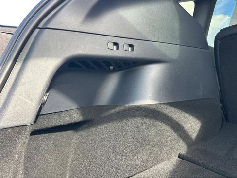 Used 2020 Tesla Model Y Performance image 34