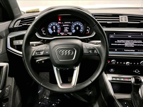 Used 2023 Audi Q3 2.0T Premium w/ Convenience Package image 8