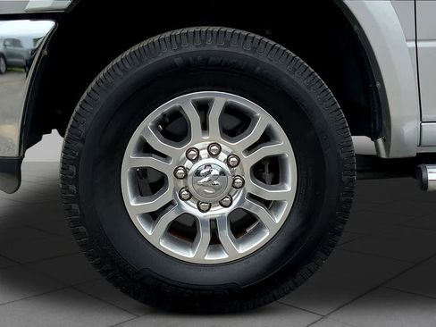 Used 2014 RAM 2500 Laramie w/ Protection Group image 11