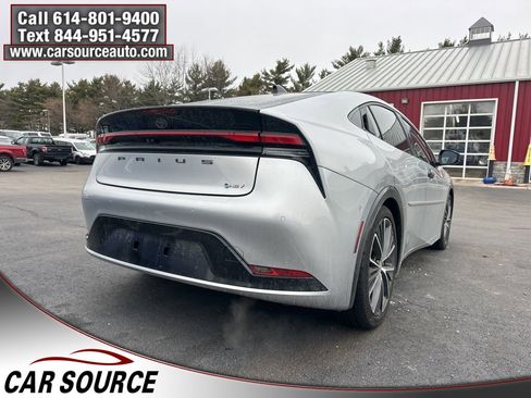 Used 2025 Toyota Prius Limited image 8