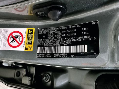 Used 2018 Toyota Highlander Limited Platinum w/ Carpet Mat Package (TMS) image 37